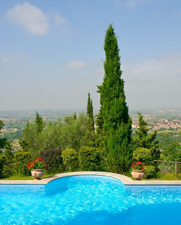Villa Serena & Dependances Cortona Bagian luar foto
